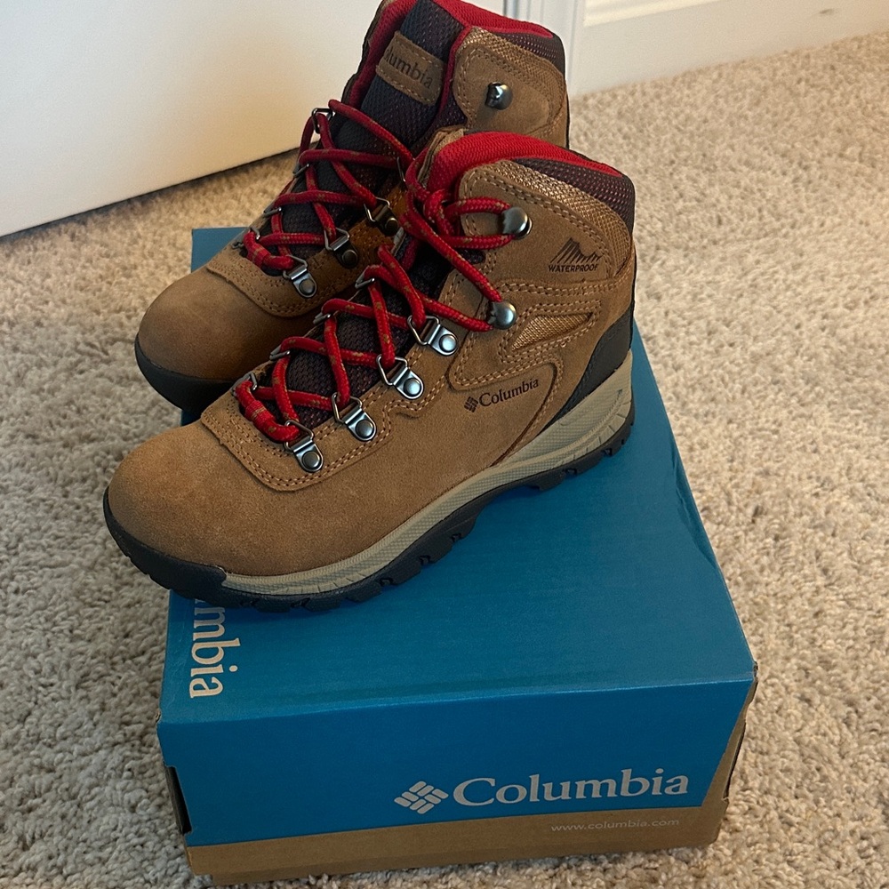 Columbia Tan and Red Hiking Boots